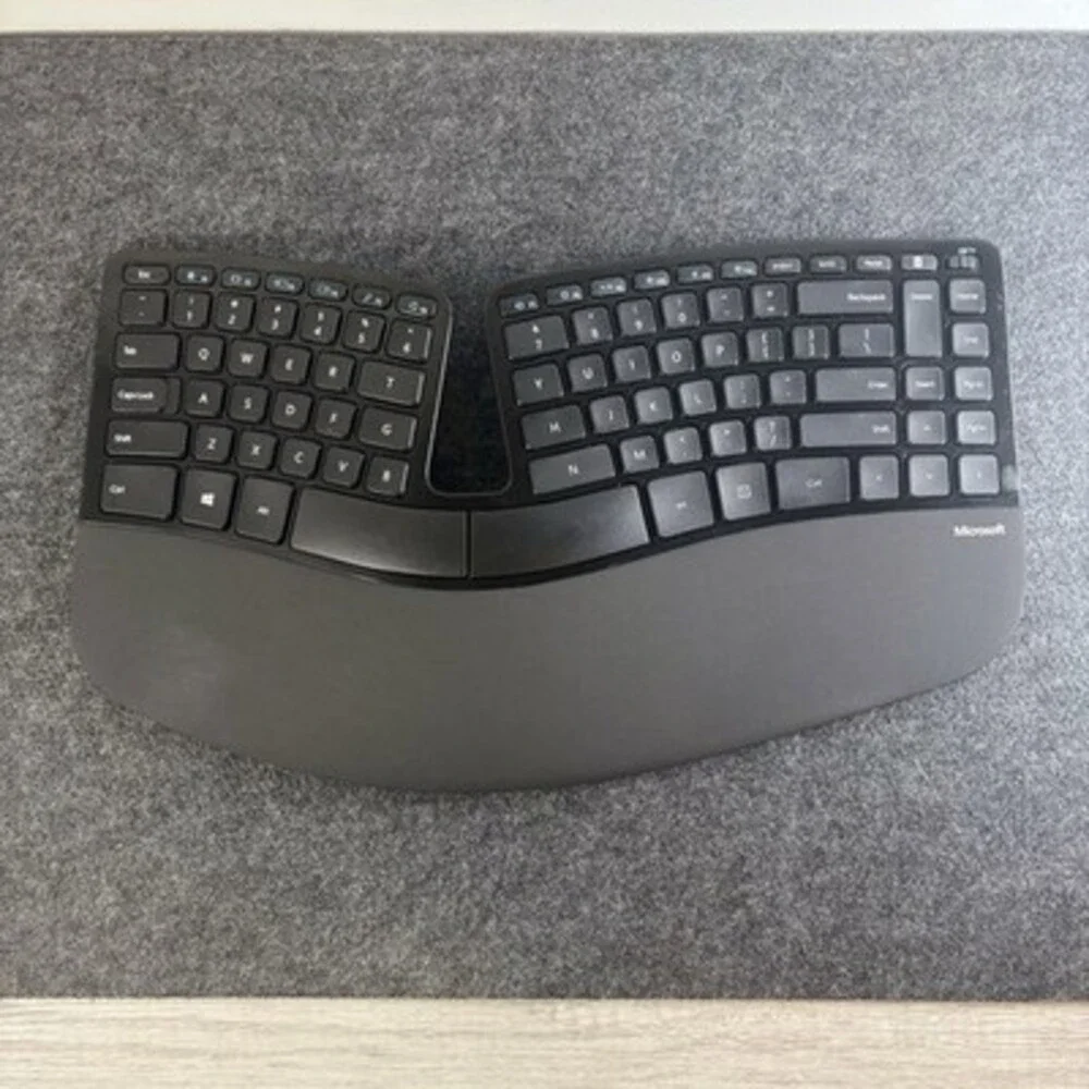 Microsoft  Sculpt Ergonomic Wireless Keyboard NO Dongle/Battery Cover